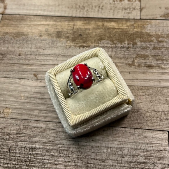 LADYBUG red simulated oval-shaped stone ring set in silver band size 8 new NWT - Picture 6 of 7